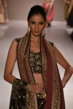 Model walks for Shaina NC showcases her bridal line at Weddings at Westin show with Jewellery by gehna on 5th May 2013 (130).JPG